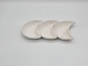 Plateau Apéro Trio en Forme de Lune – Élégance et Praticité