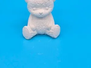 Petit ourson en aqua résine – Un compagnon adorable