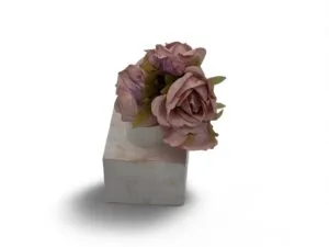 Vase carré moderne pour fleurs – Élégance et simplicité