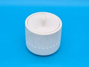 Boîte ronde avec couvercle en aqua résine – Élégance artisanale