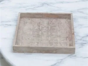 Plateau en aqua résine – Élégance et originalité pour votre intérieur